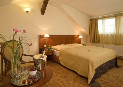 Main hotel raffaello prague apartment 32