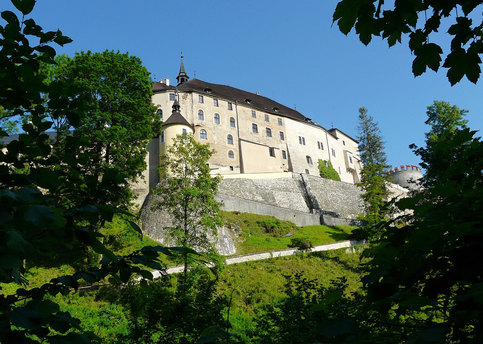 Main 05